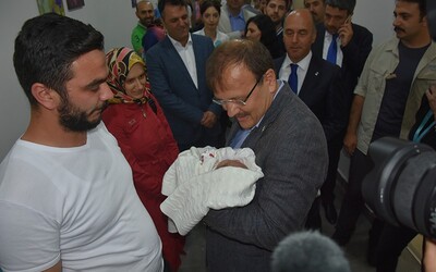 Başbakan Yardımcısı Çavuşoğlu’ndan Nev Esentepe Hastanesi’ne ziyaret