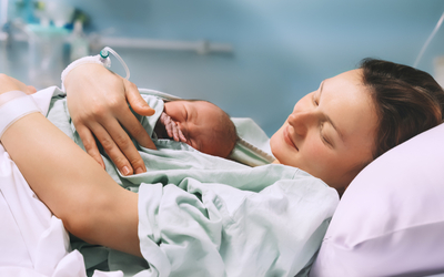 İyi Planlanmış ve Yönetilmiş Bir Normal Doğumda Riskler En Aza İner